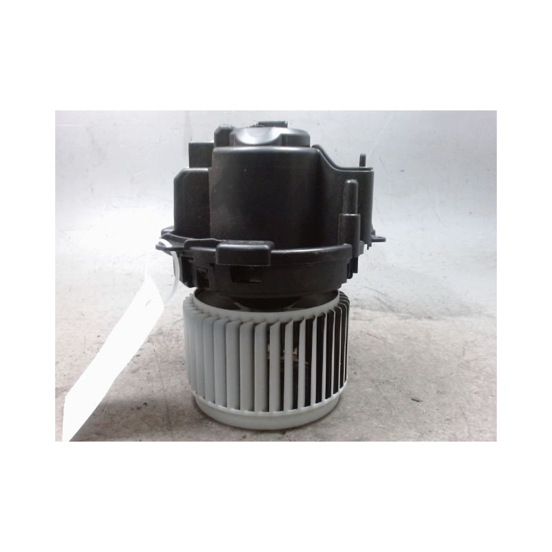 MOTEUR VENTILATEUR CHAUFFAGE DACIA SANDERO