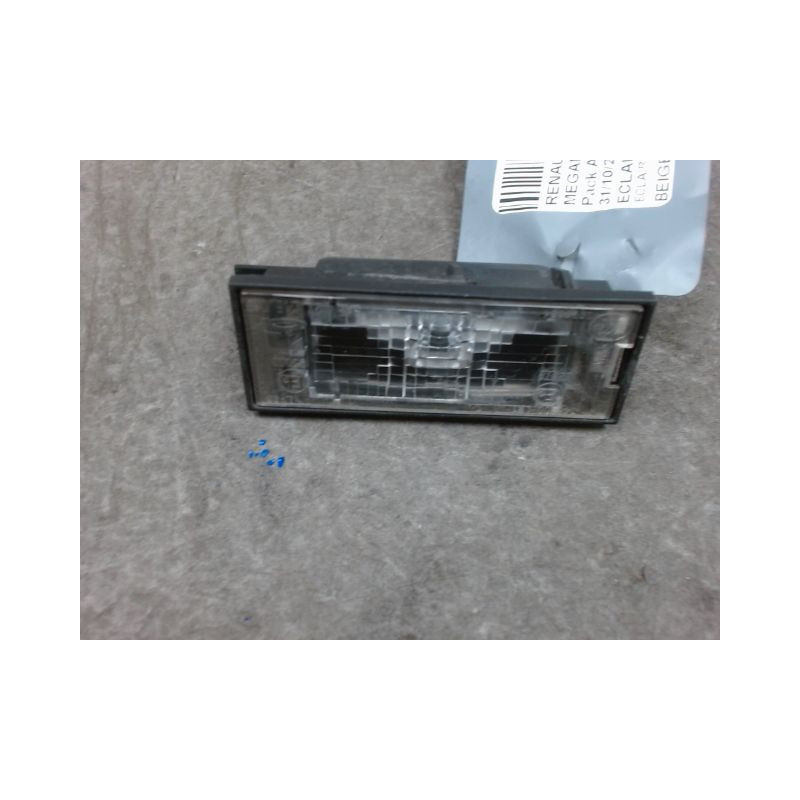 ECLAIREUR PLAQUE DE POLICE RENAULT MEGANE II PH2 2006-