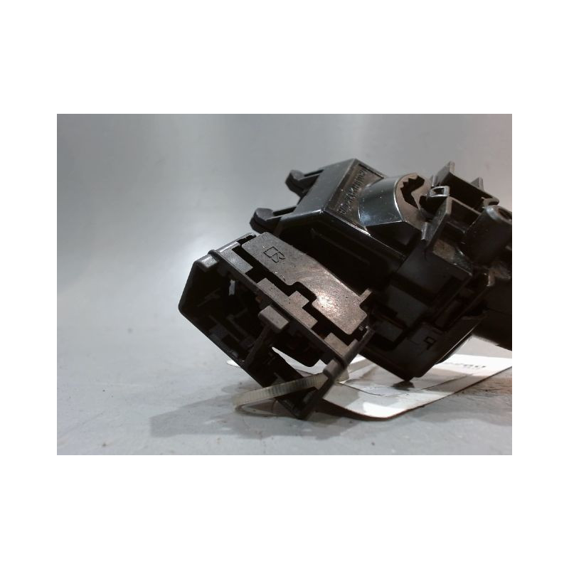COMMANDE ESSUIE GLACE TOYOTA YARIS 2005-
