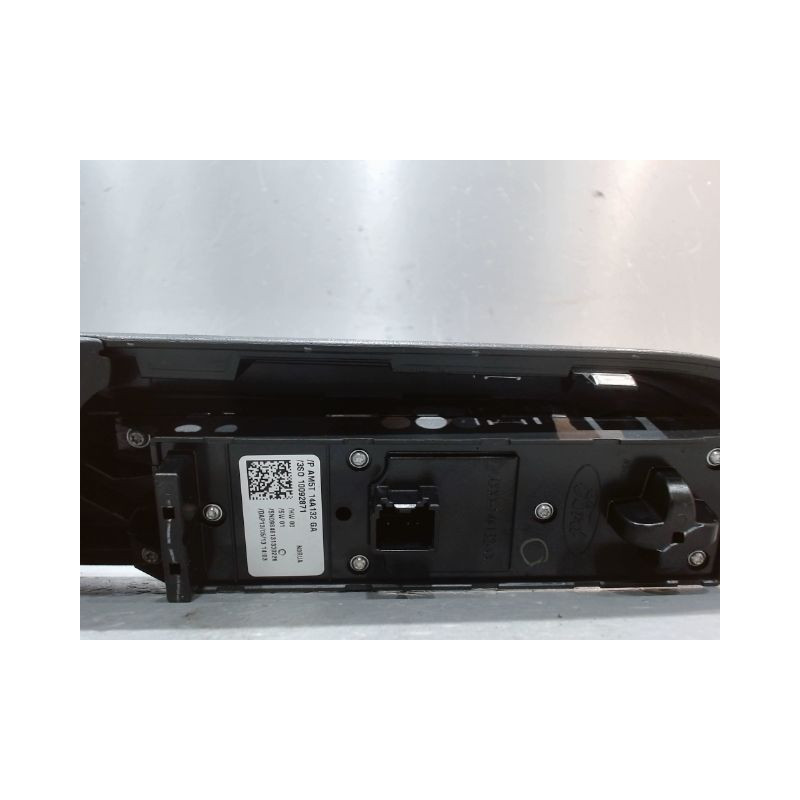 COMMANDE LEVE-GLACE PORTE AVG FORD B-MAX
