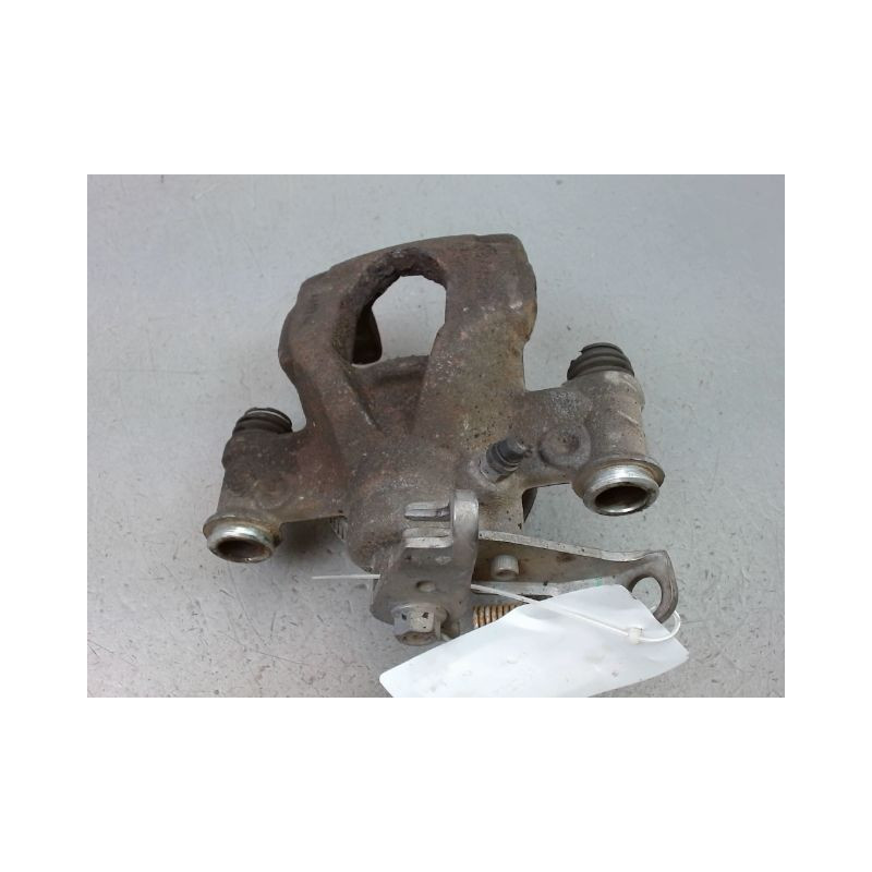 ETRIER DE FREIN ARRIERE GAUCHE NISSAN NV400