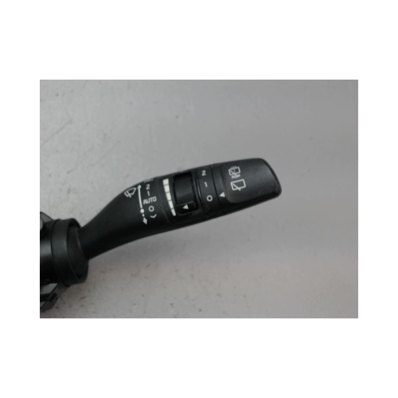 BLOC COMMODOS KIA NIRO