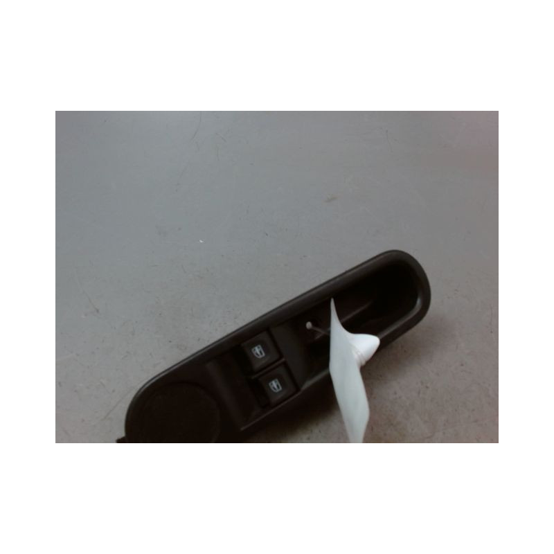 COMMANDE LEVE-GLACE PORTE AVG RENAULT TWINGO III 2014-...