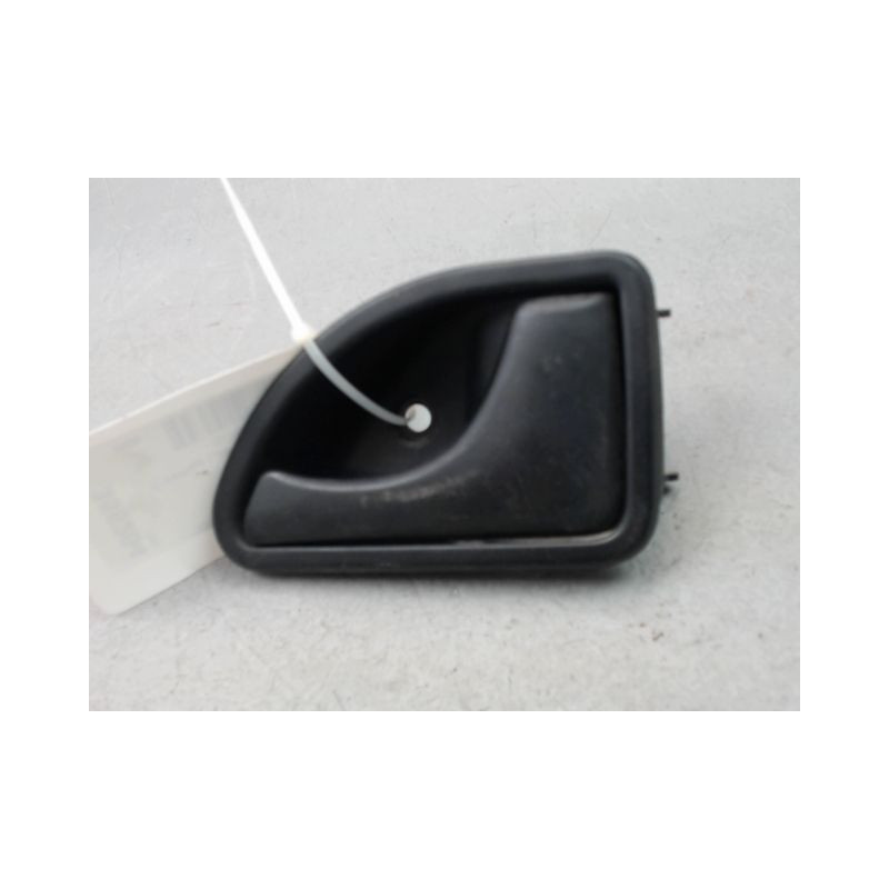 POIGNEE INTERIEURE PORTE AVANT DROIT RENAULT KANGOO BREAK I Phase 2 2003-2007