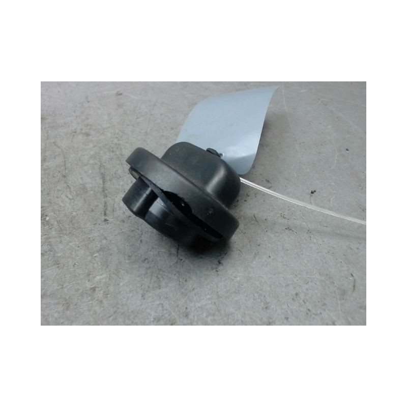 BOUCHON RESERVOIR A CARBURANT MERCEDES SPRINTER TOLE MOYEN 2006-