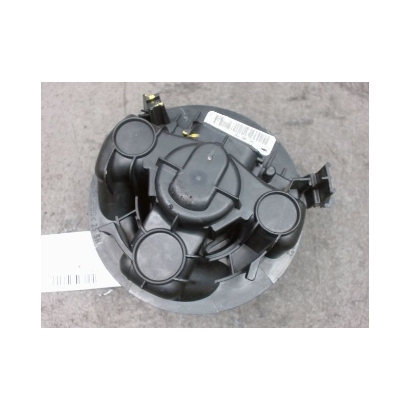 MOTEUR VENTILATEUR CHAUFFAGE RENAULT CLIO III ESTATE 2008-