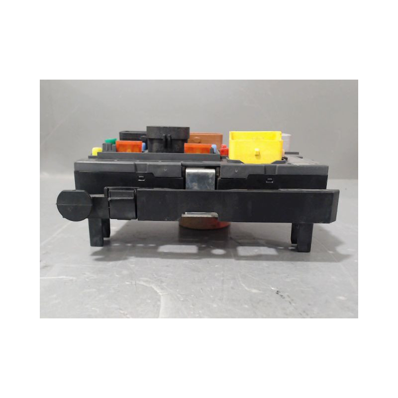 BOITE A FUSIBLES CITROEN C5 2008-