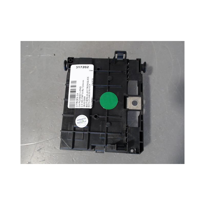 BOITE A FUSIBLES CITROEN C4 PICASSO LONG
