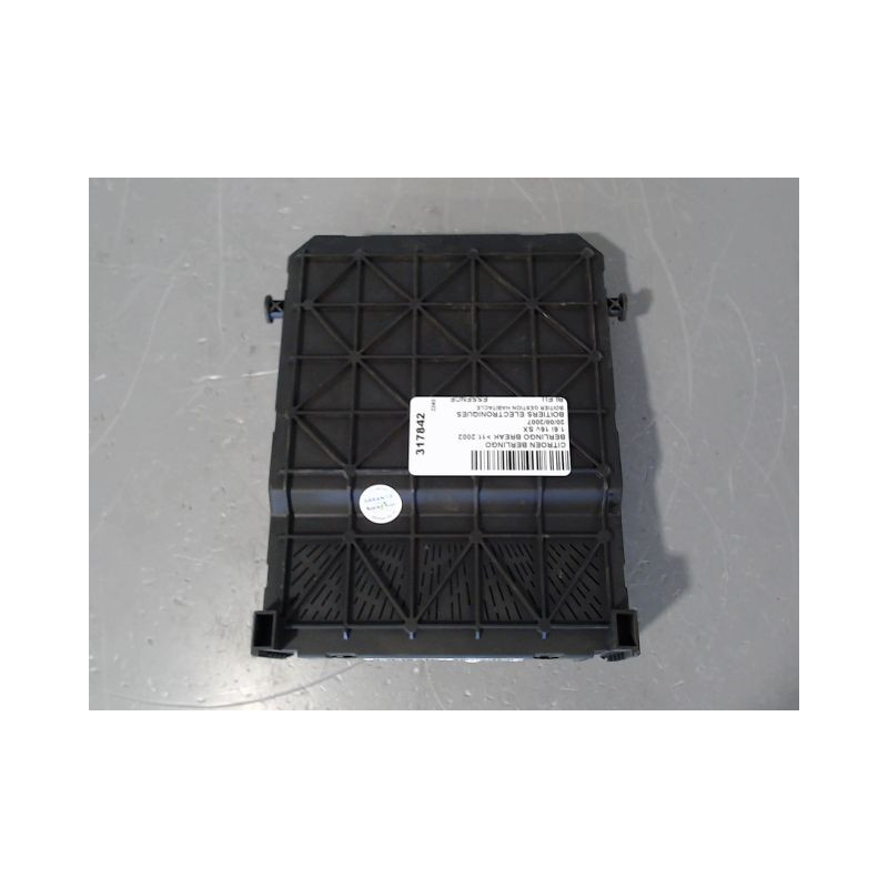 BOITIER GESTION HABITACLE CITROEN BERLINGO BREAK -2002