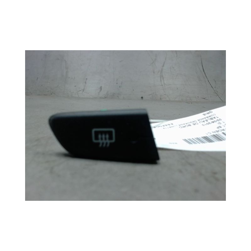 COMMANDE DEGIVRAGE LUNETTE ARRIERE CITROEN C1 5P