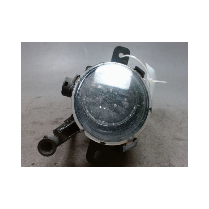 PHARE ANTIBROUILLARD AVANT DROIT OPEL ZAFIRA 2005-
