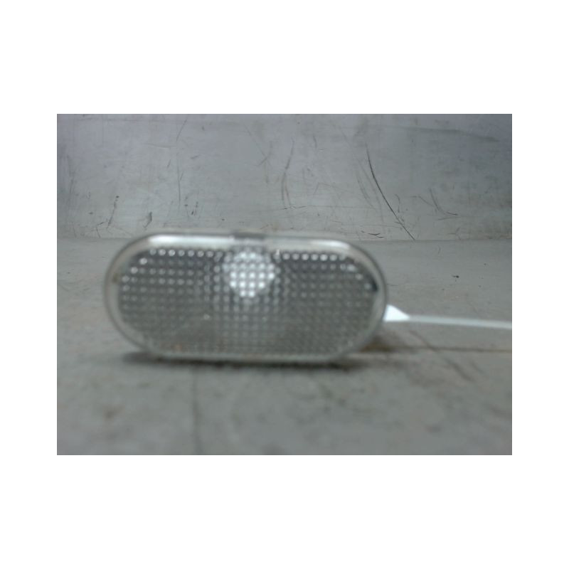 REPETITEUR AILE DROIT RENAULT TWINGO 2 2007-