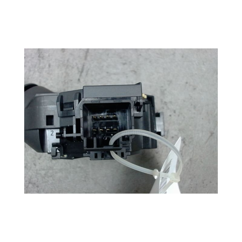 COMMANDE CLIGNOTANT FORD FIESTA