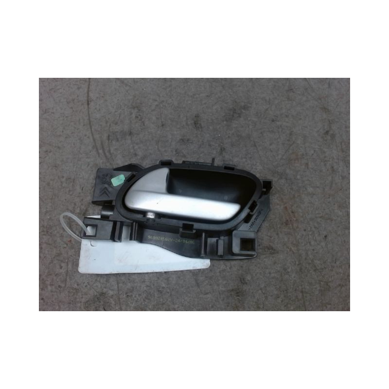 POIGNEE INTERIEURE PORTE AVANT GAUCHE PEUGEOT 207 5P