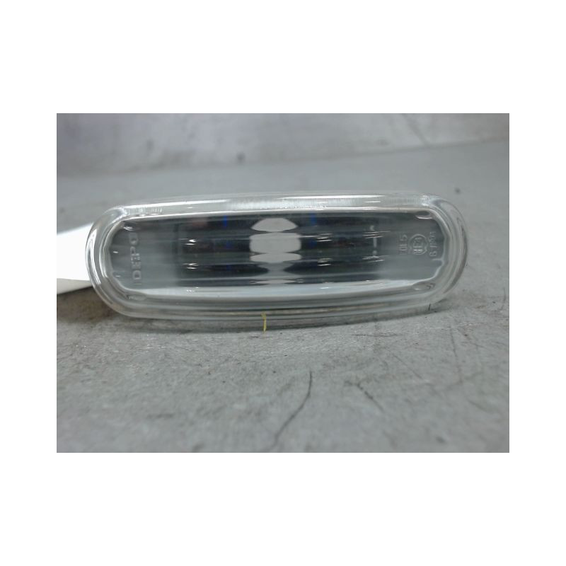 REPETITEUR AILE GAUCHE FIAT GRANDE PUNTO 2005-