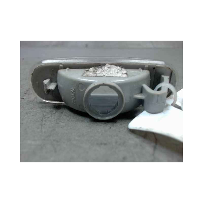 REPETITEUR AILE GAUCHE FIAT GRANDE PUNTO 2005-