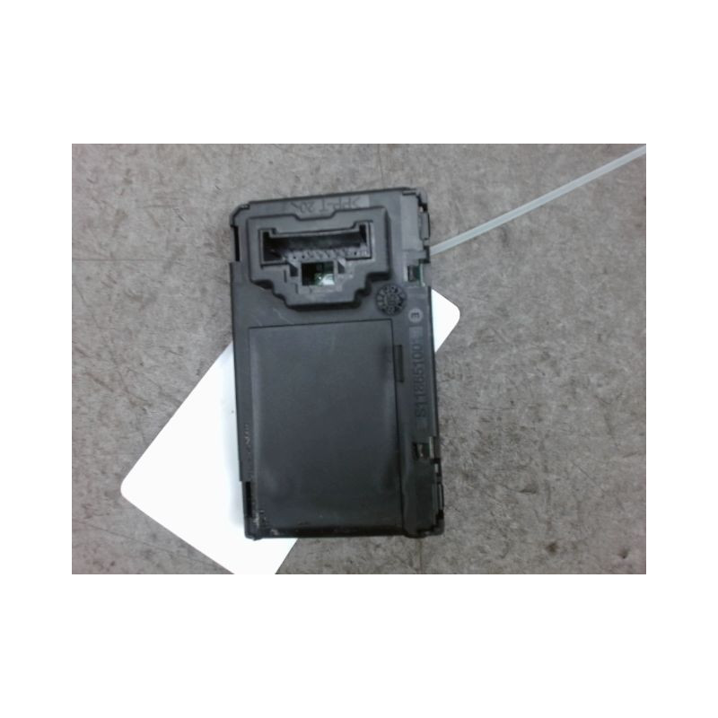 LECTEUR DE CARTE RENAULT MEGANE II PH2 2006-