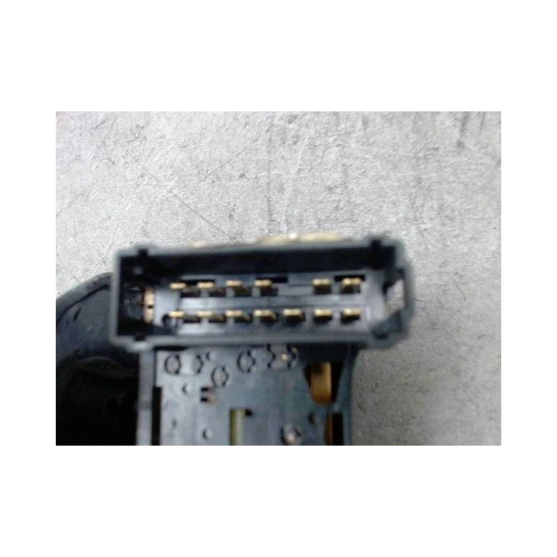 COMMANDE ESSUIE GLACE DACIA DUSTER 2010-