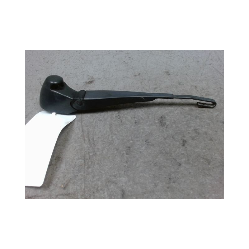 BRAS ESSUIE-GLACE ARRIERE VOLKSWAGEN POLO 99-2001