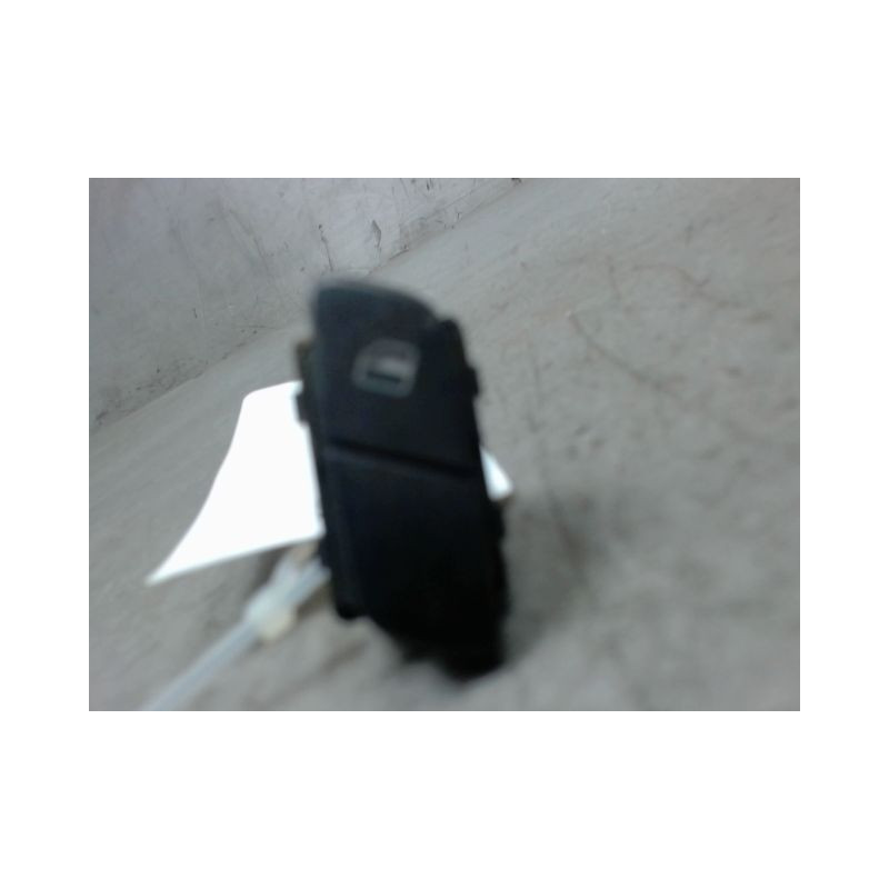 COMMANDE LEVE-GLACE PORTE AVD VOLKSWAGEN POLO 2005-