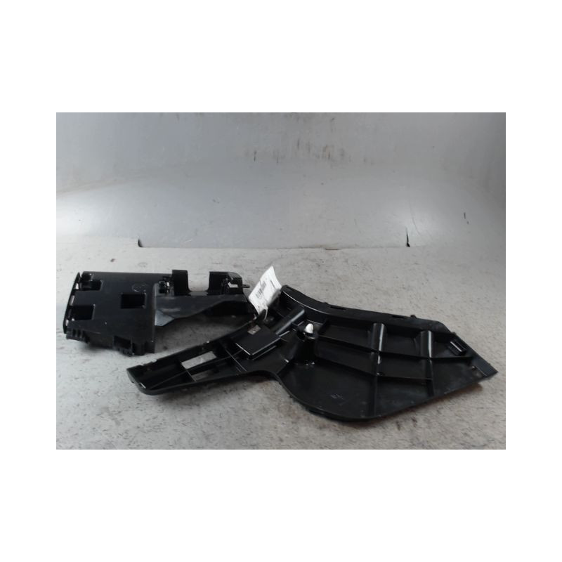 SUPPORT PARE-CHOC ARD VOLVO V60