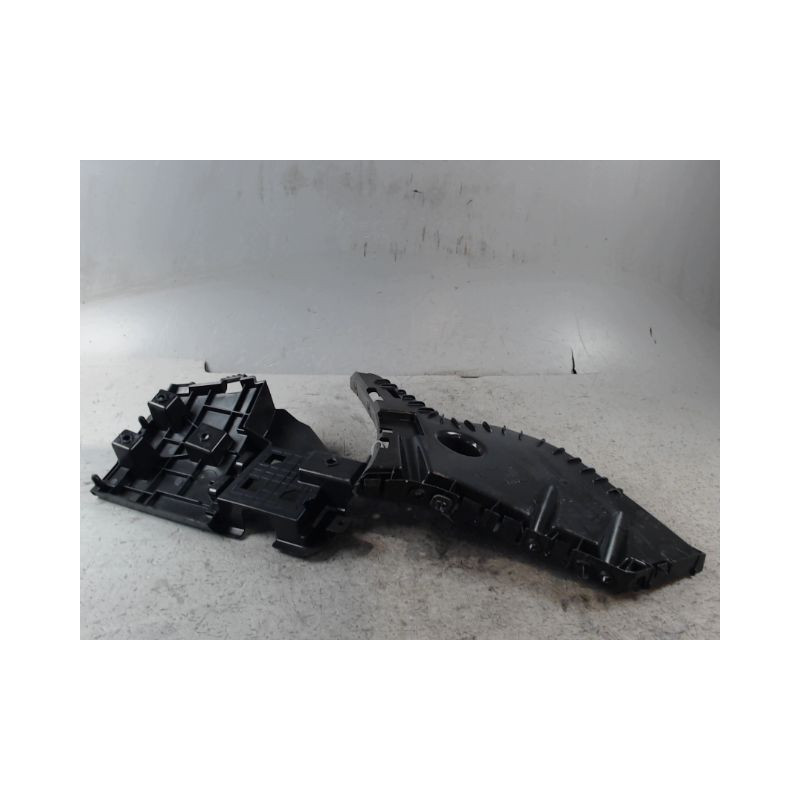 SUPPORT PARE-CHOC ARD VOLVO V60