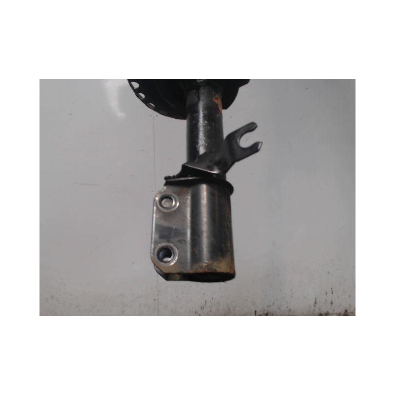AMORTISSEUR AVANT GAUCHE DACIA SANDERO
