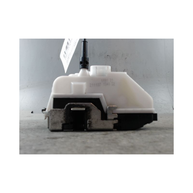 SYSTEME CONDAMNATION AVANT DROIT RENAULT SCENIC II PH2 2006-