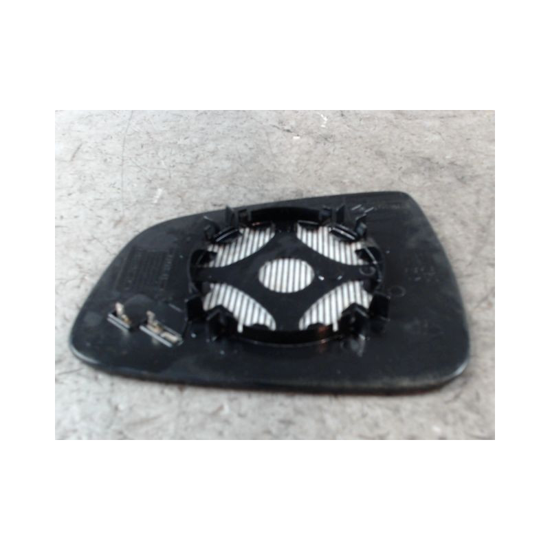 GLACE RETROVISEUR EXT D DACIA SANDERO 2008-