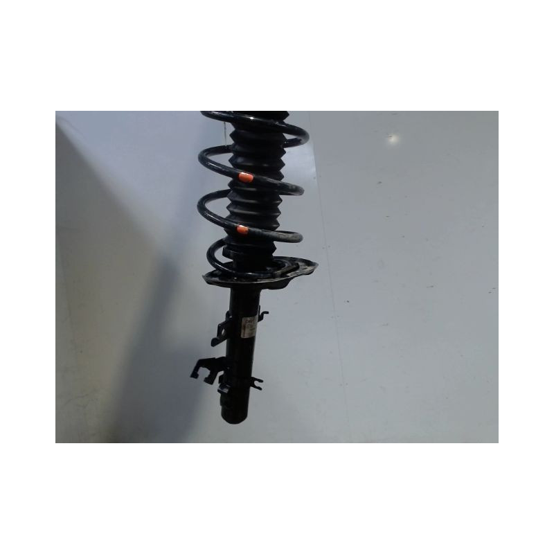 AMORTISSEUR AVANT DROIT NISSAN QHASQAI 2007-