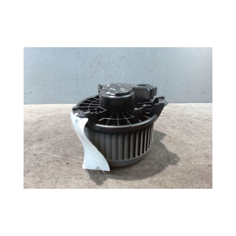 MOTEUR VENTILATEUR CHAUFFAGE TOYOTA YARIS 2005-