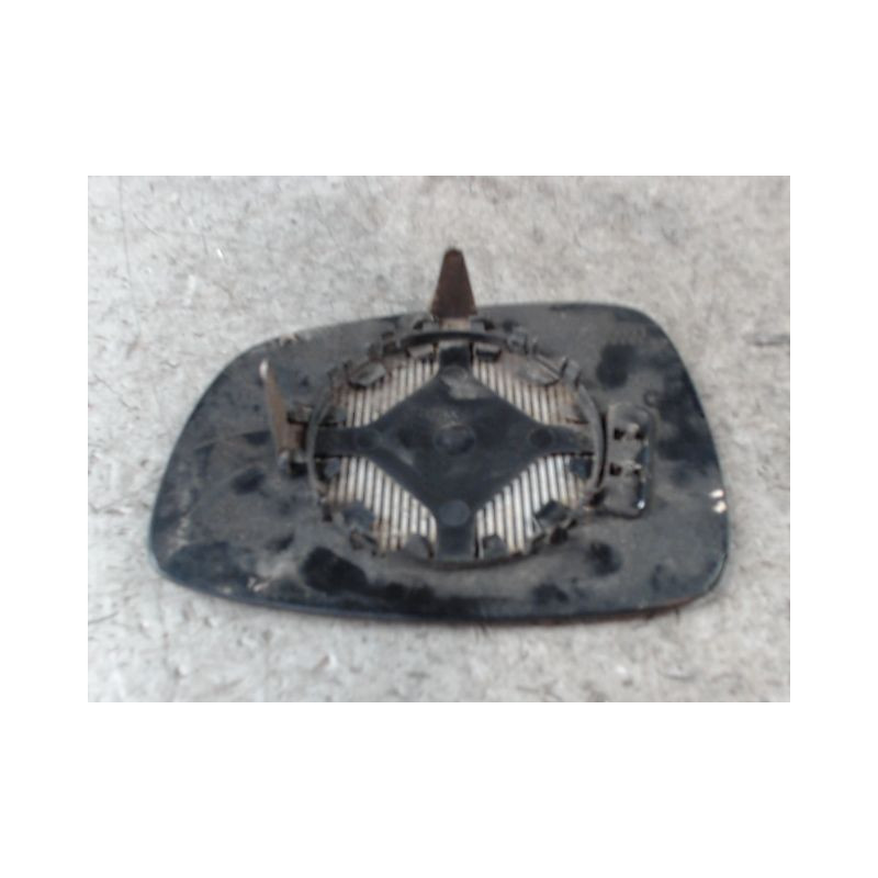 GLACE RETROVISEUR EXT D SUZUKI SWIFT 3P