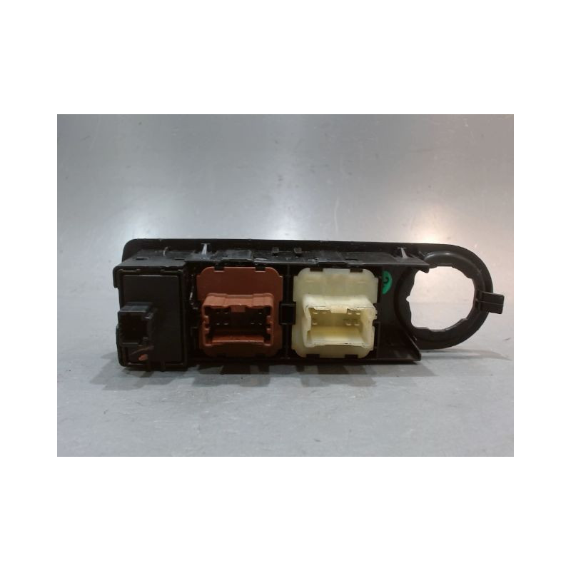 COMMANDE LEVE-GLACE PORTE AVG RENAULT CAPTUR