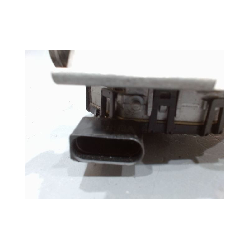 MECANISME ESSUIE-GLACE AVANT FORD FIESTA