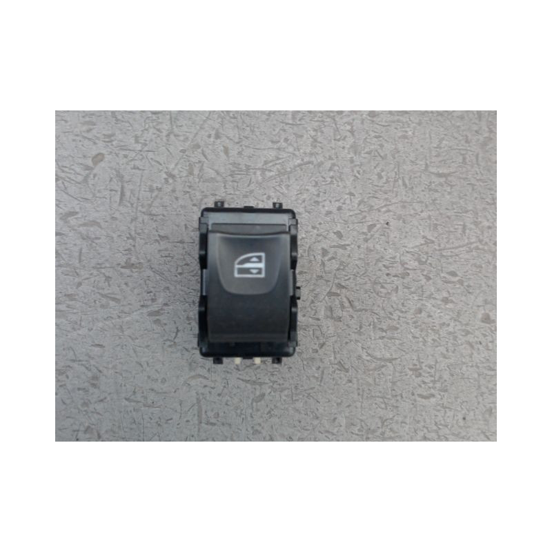 COMMANDE LEVE-GLACE PORTE AVG RENAULT CLIO