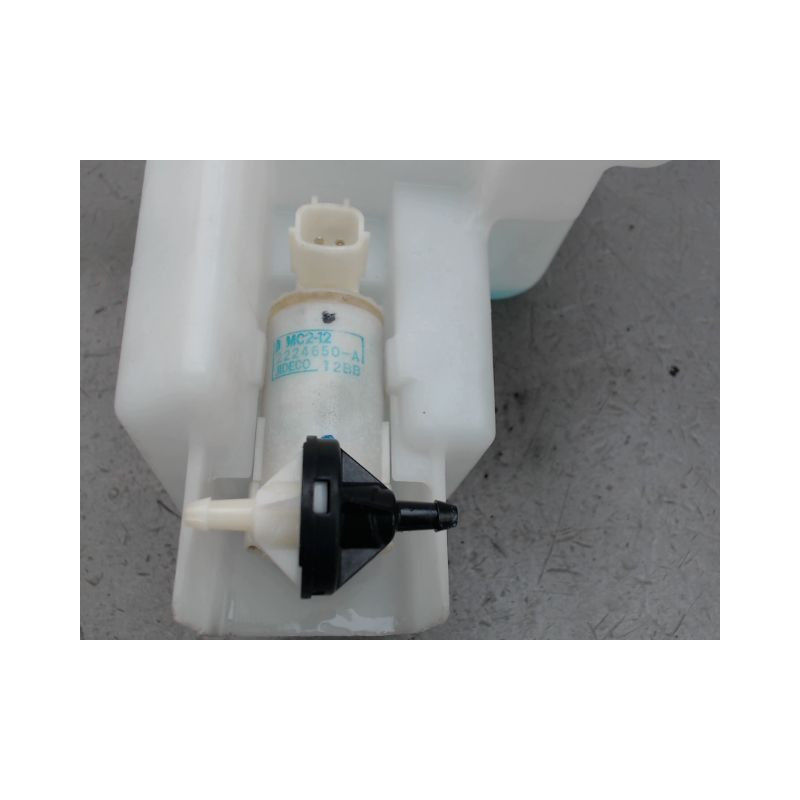 RESERVOIR LAVE-GLACE AVANT NISSAN NV200