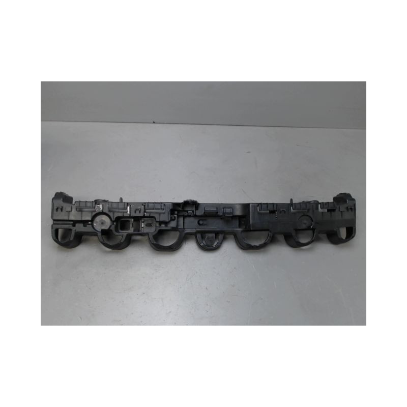 SUPPORT CENTRAL PARE-CHOC ARRIERE  RENAULT CLIO
