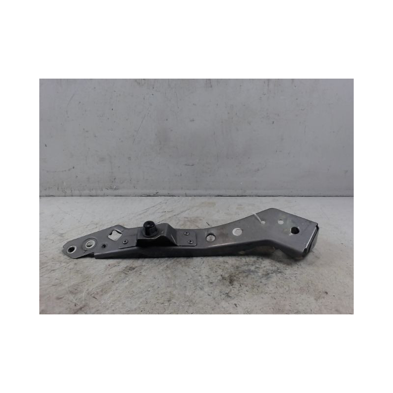 TOLE PORTE PHARE GAUCHE RENAULT MEGANE III 2008-