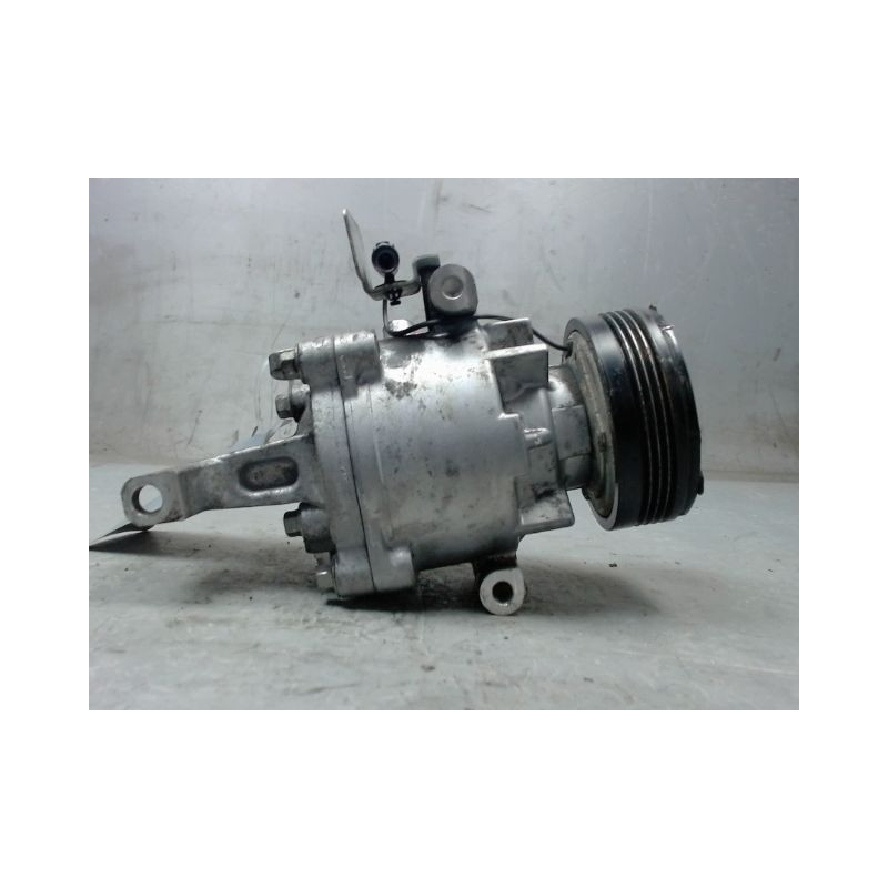 COMPRESSEUR AIR CONDITIONNE SUZUKI SWIFT