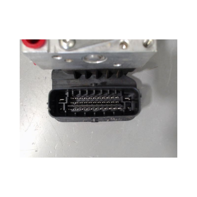UNITE HYDRAULIQUE ABS TOYOTA PRIUS 2004-