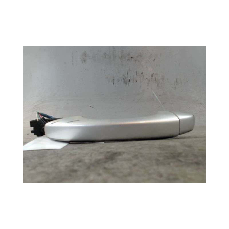 POIGNEE EXTERIEURE PORTE AVANT DROIT RENAULT MEGANE