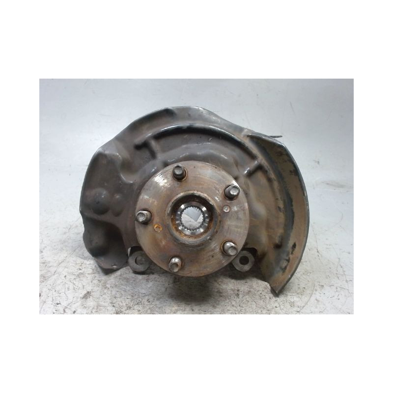PIVOT AVANT DROIT TOYOTA AVENSIS -2000