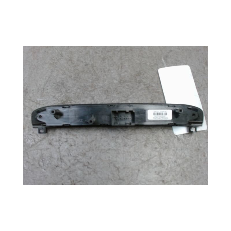 BOUTON DE WARNING FIAT PUNTO