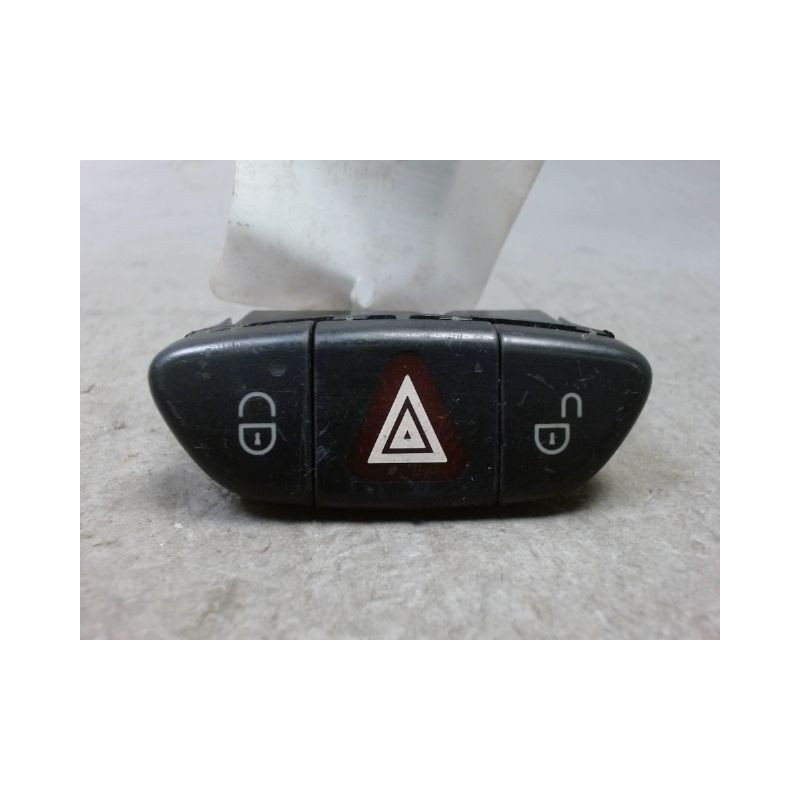 BOUTON DE WARNING MERCEDES CLASSE SL 2001-