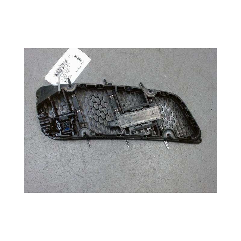 GRILLE CAPOT G MERCEDES CLASSE SL 2001-