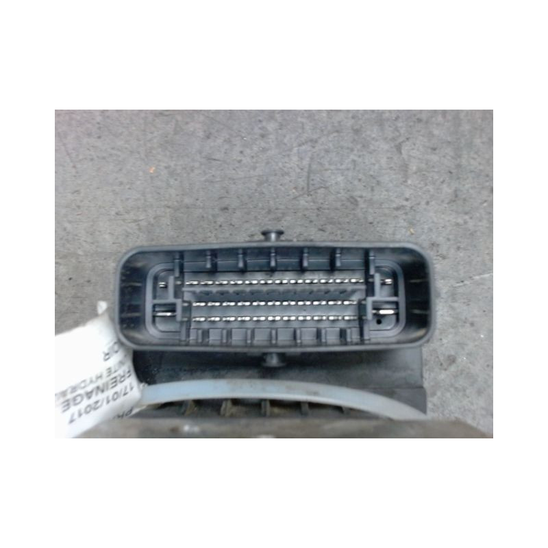 UNITE HYDRAULIQUE ABS TOYOTA PRIUS