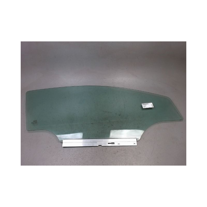 GLACE PORTE AVD OPEL ASTRA GTC 3P