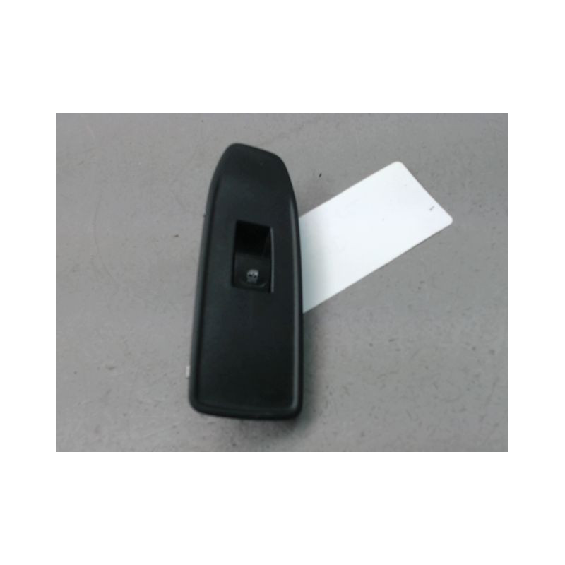 COMMANDE LEVE-GLACE PORTE AVD DACIA DUSTER 2010-