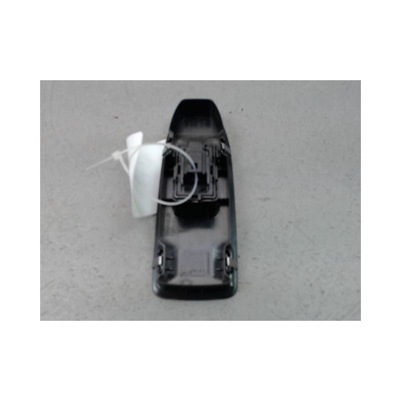 COMMANDE LEVE-GLACE PORTE AVD DACIA DUSTER 2010-