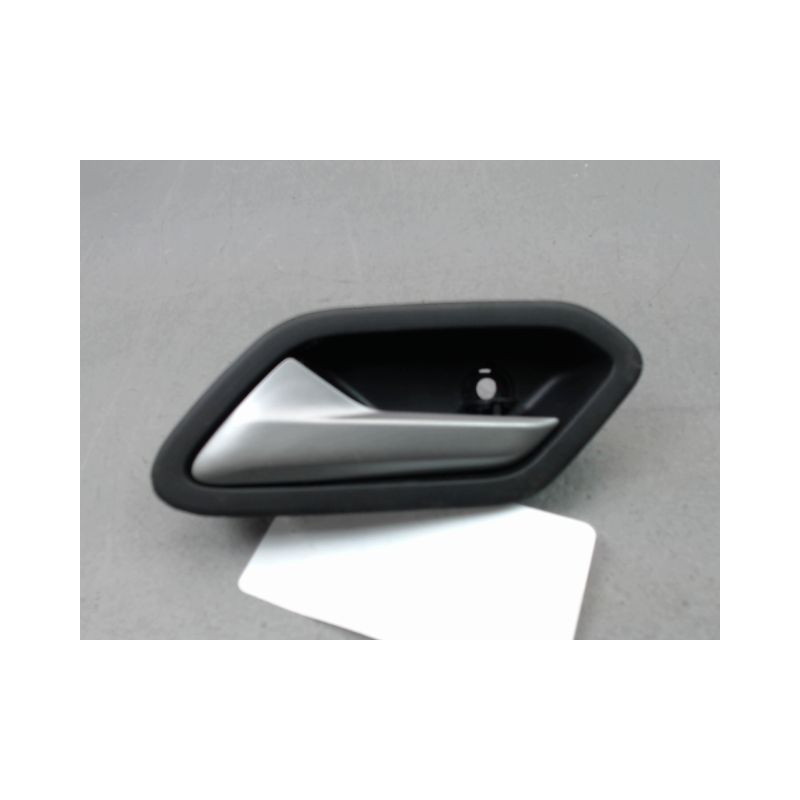 POIGNEE INTERIEURE PORTE AVANT GAUCHE DACIA DUSTER 2010-